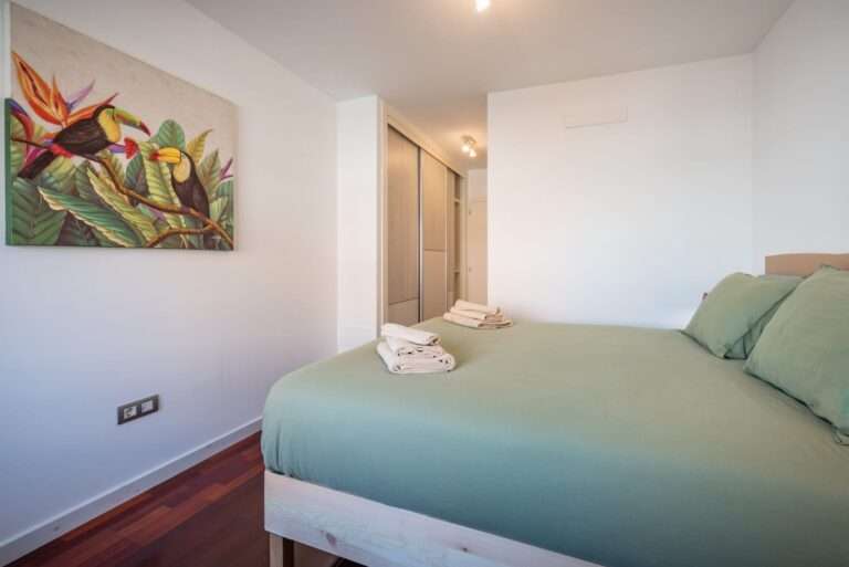 b3e41f7d-6c0a-4940-adf9-a846a99f2eed 2