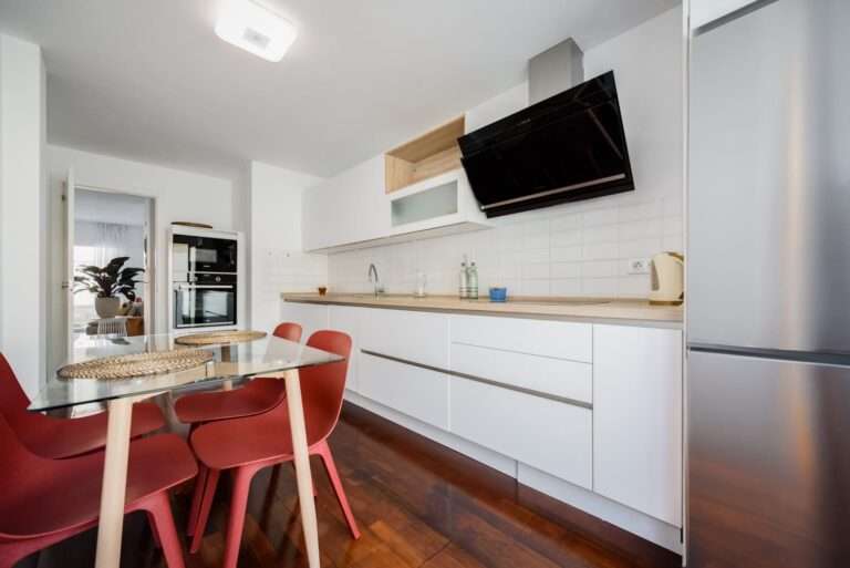 f8a9ce3f-4e61-433c-8a8b-9fc46930dd23 2